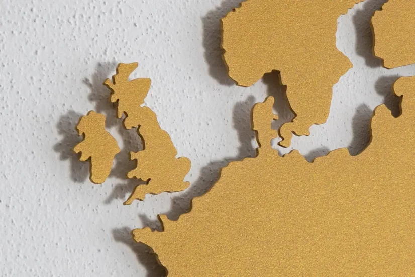 Mapa sveta zlata farba detail